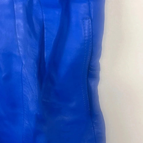 Royal Blue Genuine Leather Cropped Jacket And High Waist Shorts Set - Picture 14 of 15